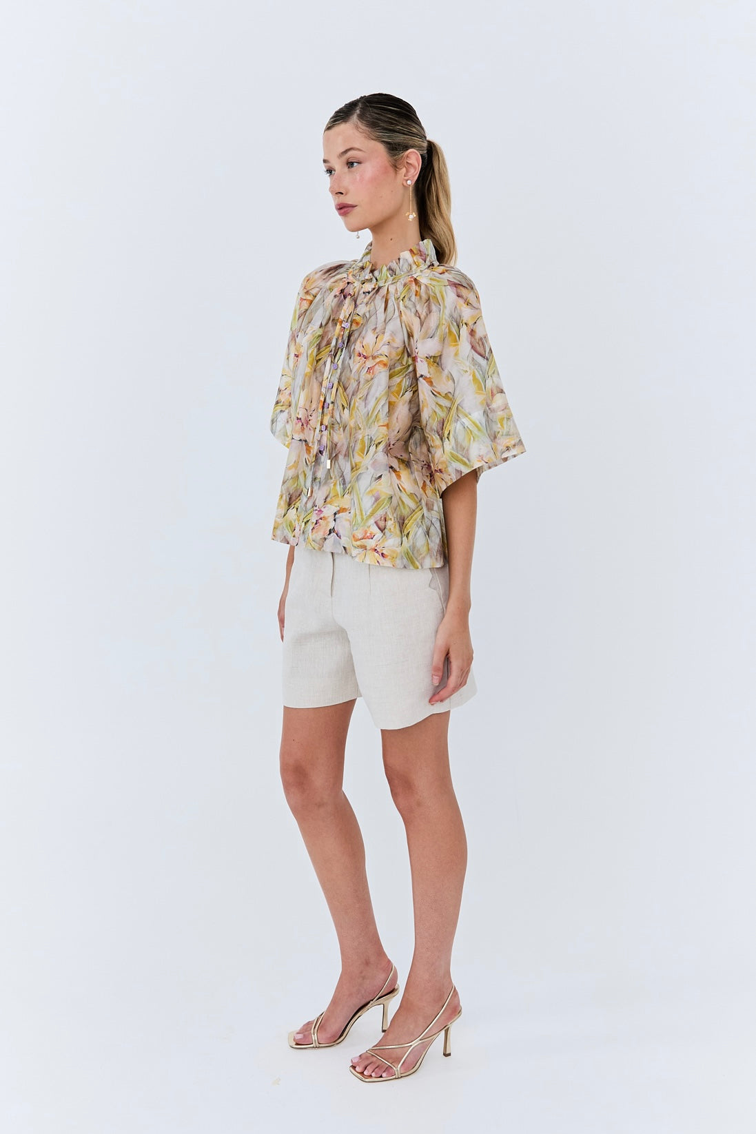 Madelaine Short - Oat Linen