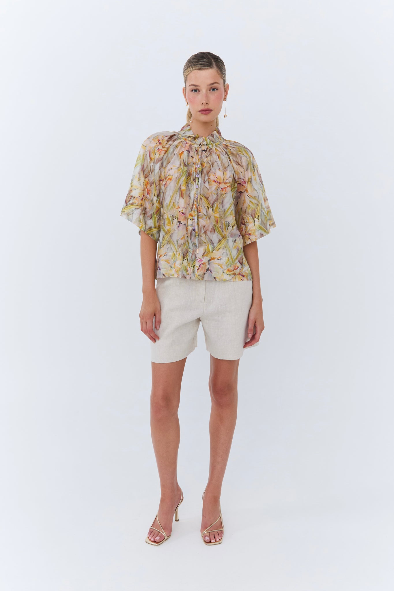 Madelaine Short - Oat Linen